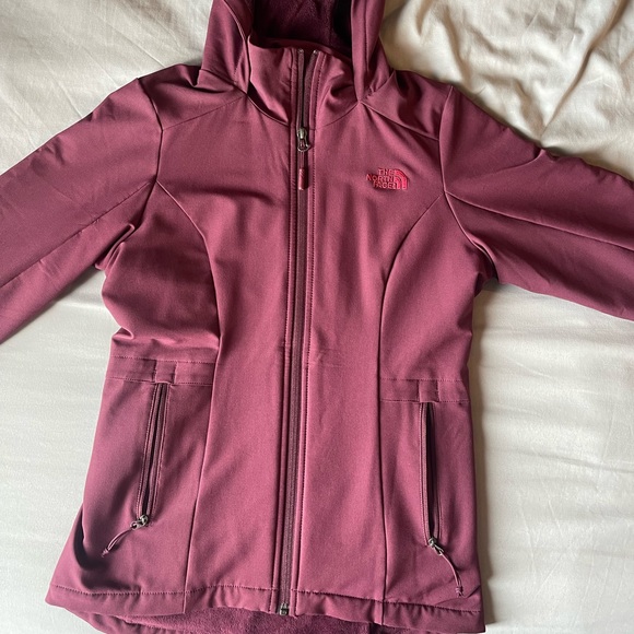 Burgundy Fleece Lined North Face Full Zip Jacket - Picture 8 of 8